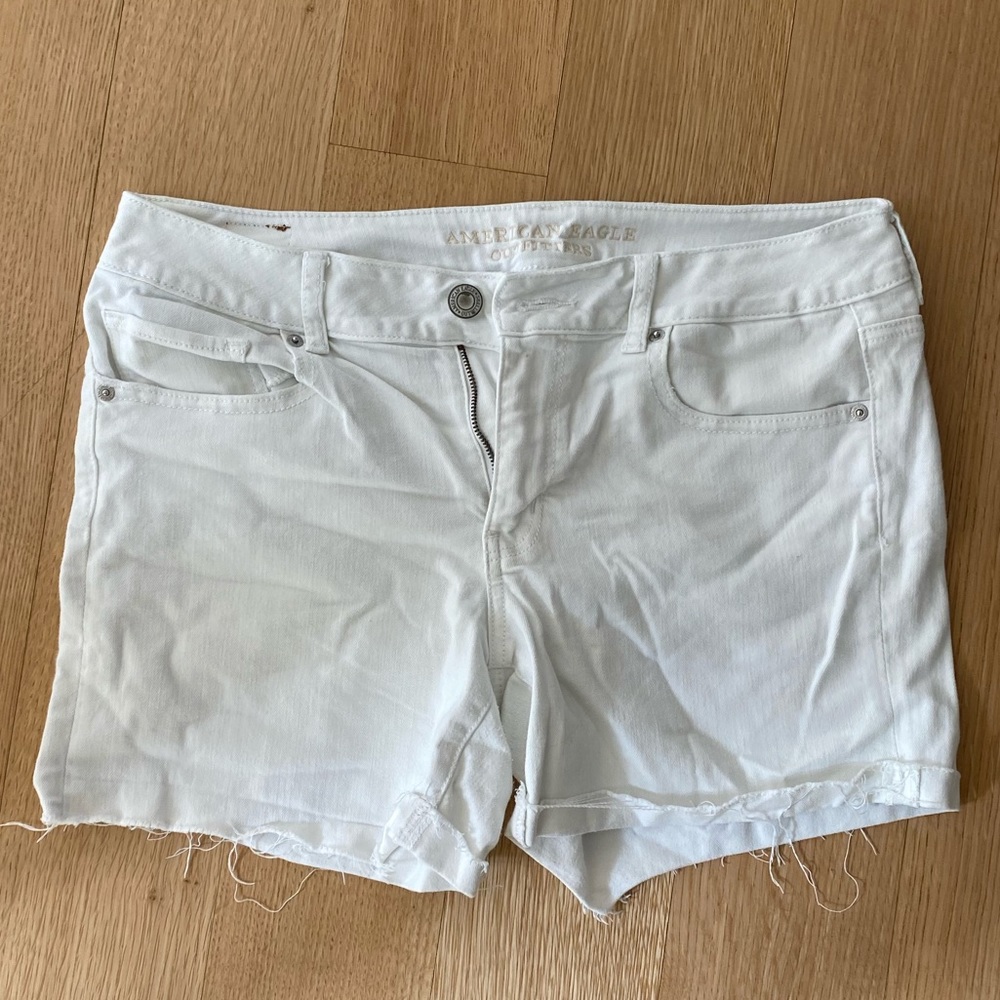 American Eagle Women’s Midi Jean Short